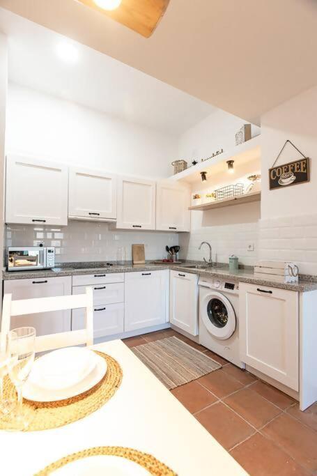 Moraima Junto A Card Apartment